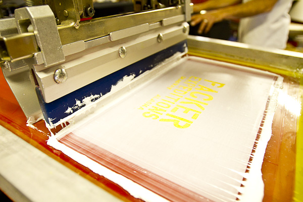 screen print t shirt